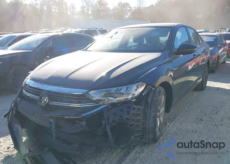 2024 Volkswagen Jetta 1.5T Se z USA, uszkodzony, nr VIN 3VW7M7BUXRM095878